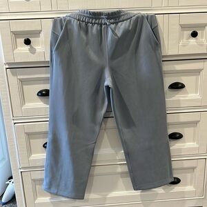 Lululemon Softstreme High-Rise Straight-Leg Cropped Pant- size 8